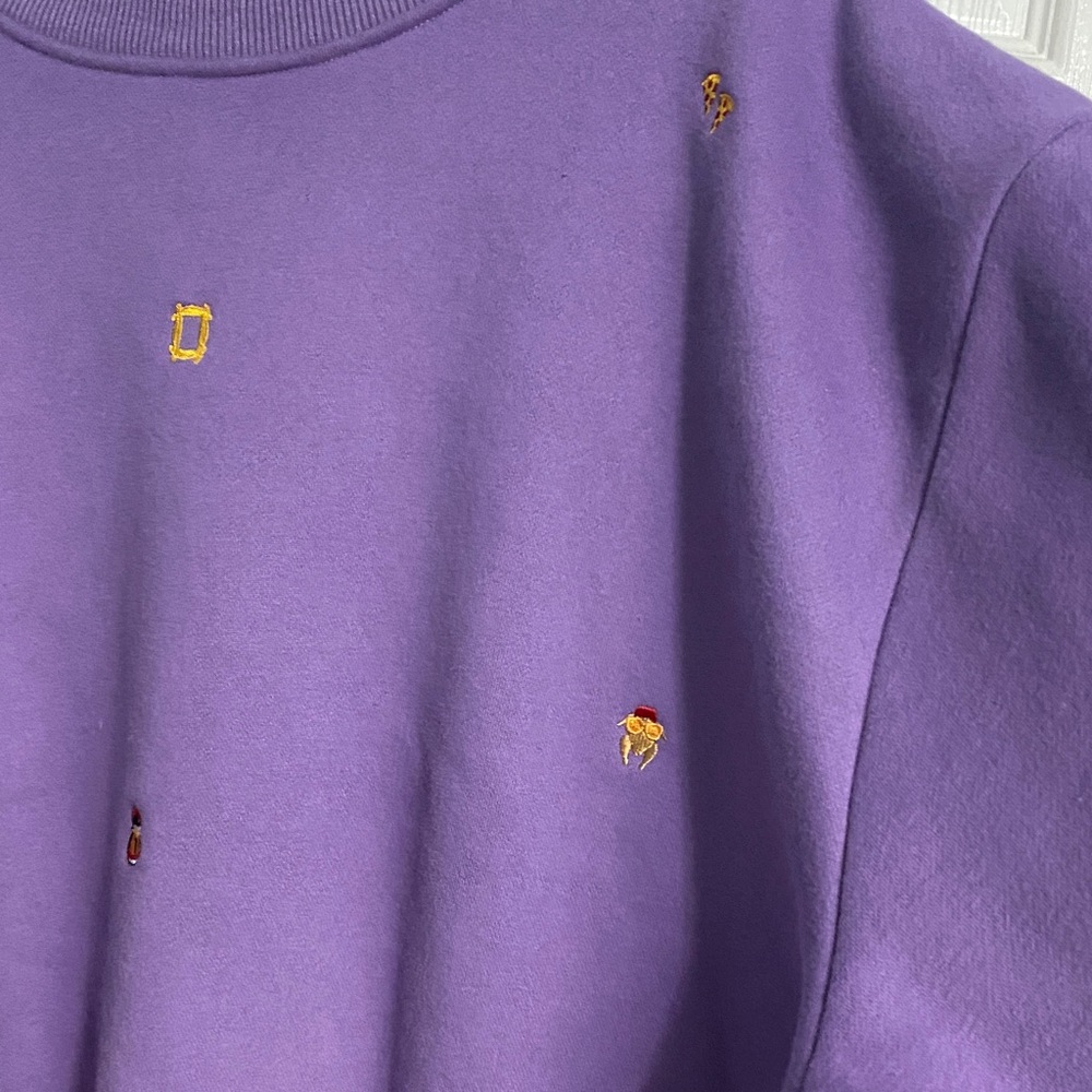 Purple Heavy Weight Crewneck Sweatshirt with Friends Charms Embroidered 2XL - Picture 9 of 16